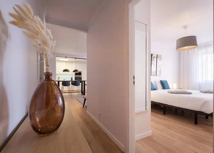 Hospitality Is An Art - Center