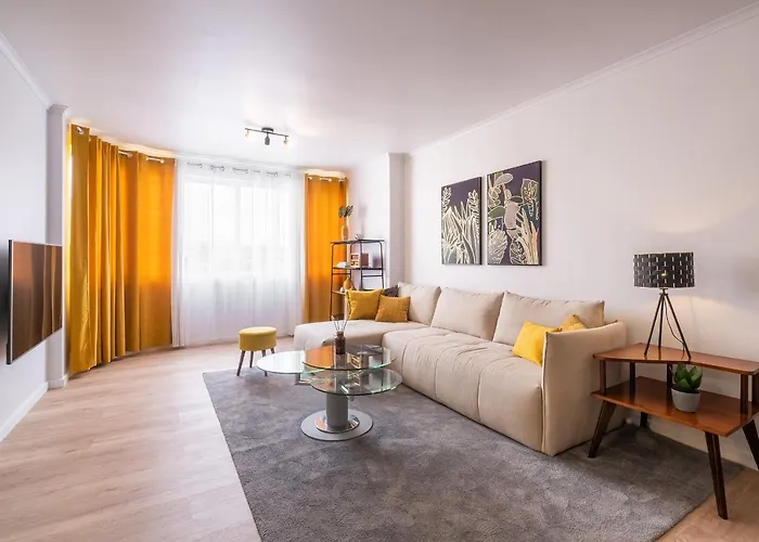 Hospitality Is An Art - Center