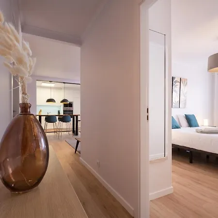 Hospitality Is An Art - Center