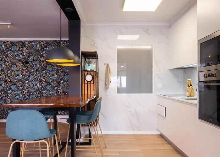 Hospitality Is An Art - Center